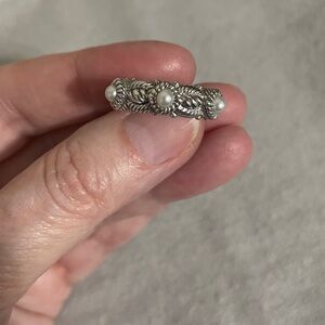 Judith Ripka SS pearl ring